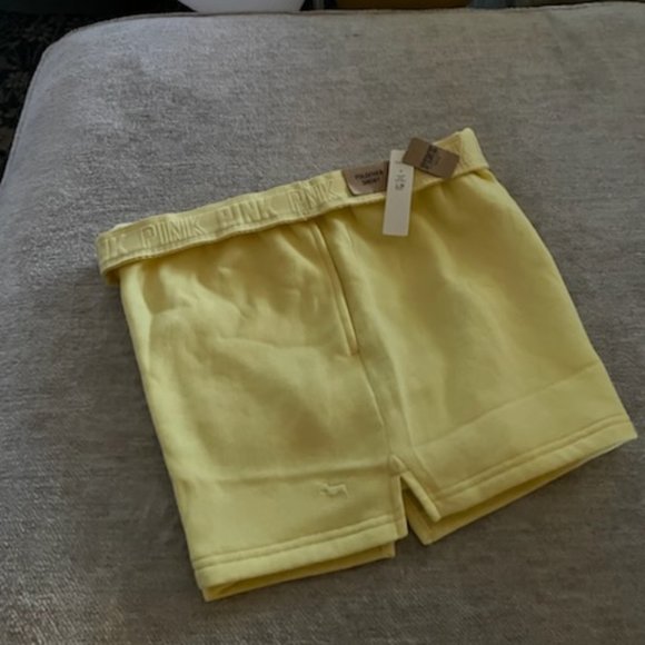 PINK/VS - Picture 2 of 5